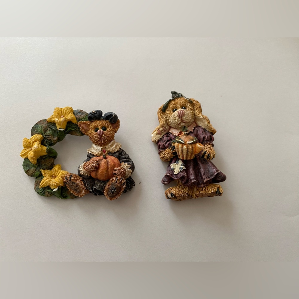 Vintage Resin Boyd’s Bear Brooch with Pumpkin and Rabbit with Tea Pot
